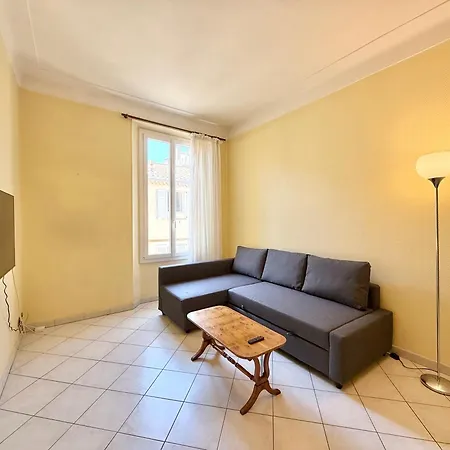 Charmant T2 climatisé au cœur du Vieil Antibes Appartamento *
